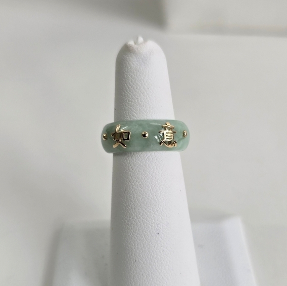 Asian 14K Gold 'Best Wishes' Elegant Jade Ring with Gold Accents - Picture 7 of 7